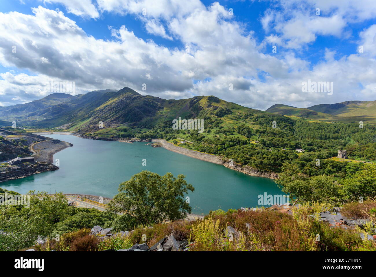 Llyn Peris, il fondo Lago di Dinorwig idro stazione elettrica Foto Stock