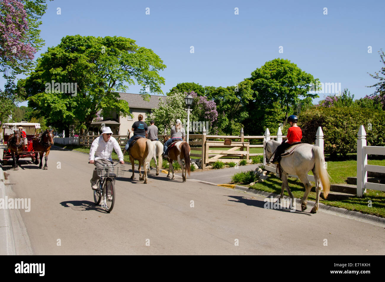 Stati Uniti d'America, Michigan, isola di Mackinac, Cadotte Ave. Nessun trasporto motorizzato è consentito. Foto Stock