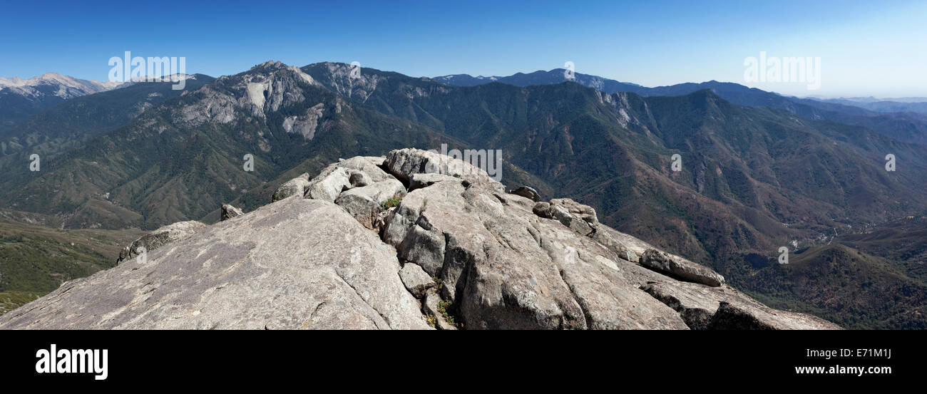 La Sierra Nevada è una catena montuosa nella parte occidentale degli Stati Uniti. Foto Stock