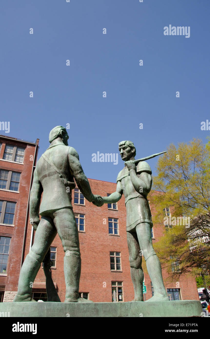 Stati Uniti d'America, Tennessee, Nashville. La fondazione di Nashville monumento, con John Donelson (L) e James Robertson (R). Foto Stock