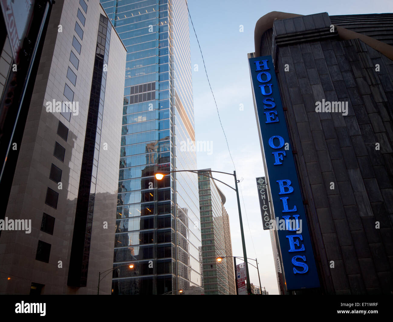 Una vista del segno esterno della House of Blues sul Nord Dearborn Street a Chicago, Illinois. Foto Stock