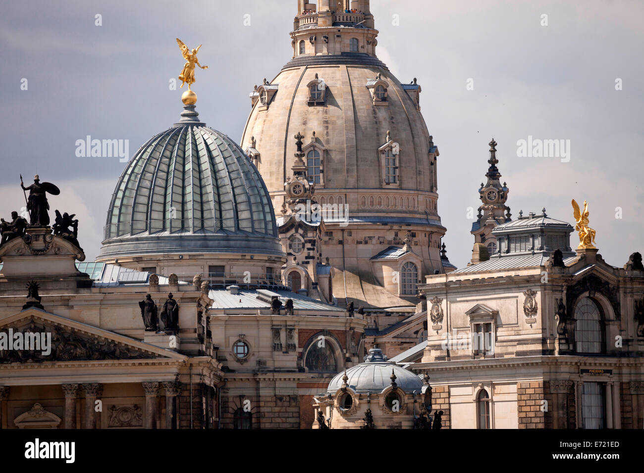 Chiesa Frauenkirche e l'Accademia di Belle Arti di Dresda, Sassonia, Germania, Europa Foto Stock