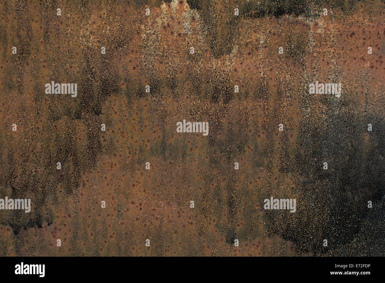 Metallo arrugginito texture in formato paesaggio. A GRANA FINE di metallo arrugginito che potrebbe essere utilizzato per una texture o uno sfondo Foto Stock
