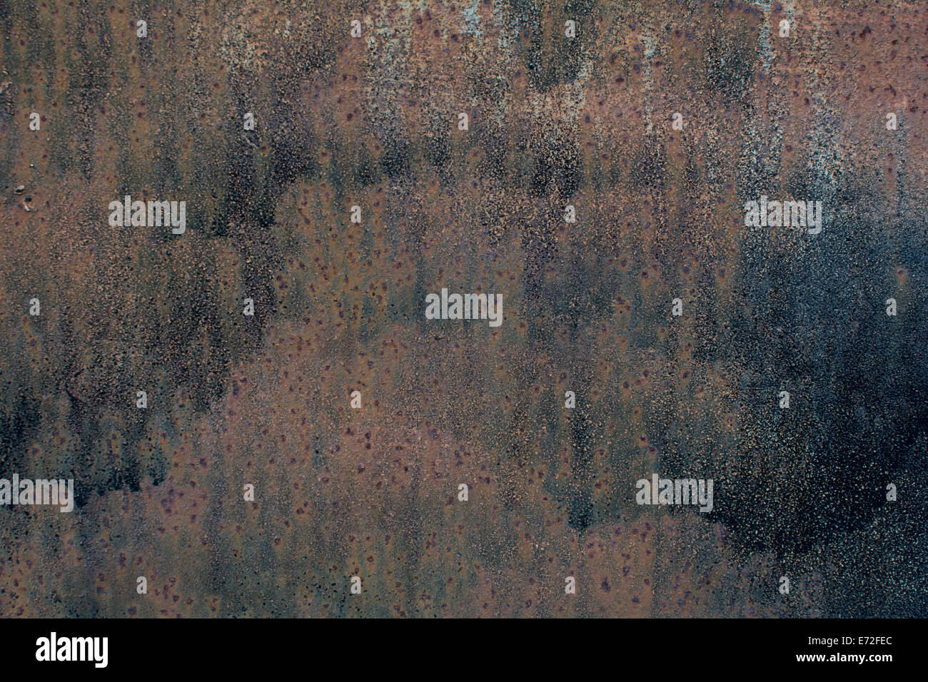 Metallo arrugginito texture in formato paesaggio. A GRANA FINE di metallo arrugginito che potrebbe essere utilizzato per una texture o uno sfondo Foto Stock