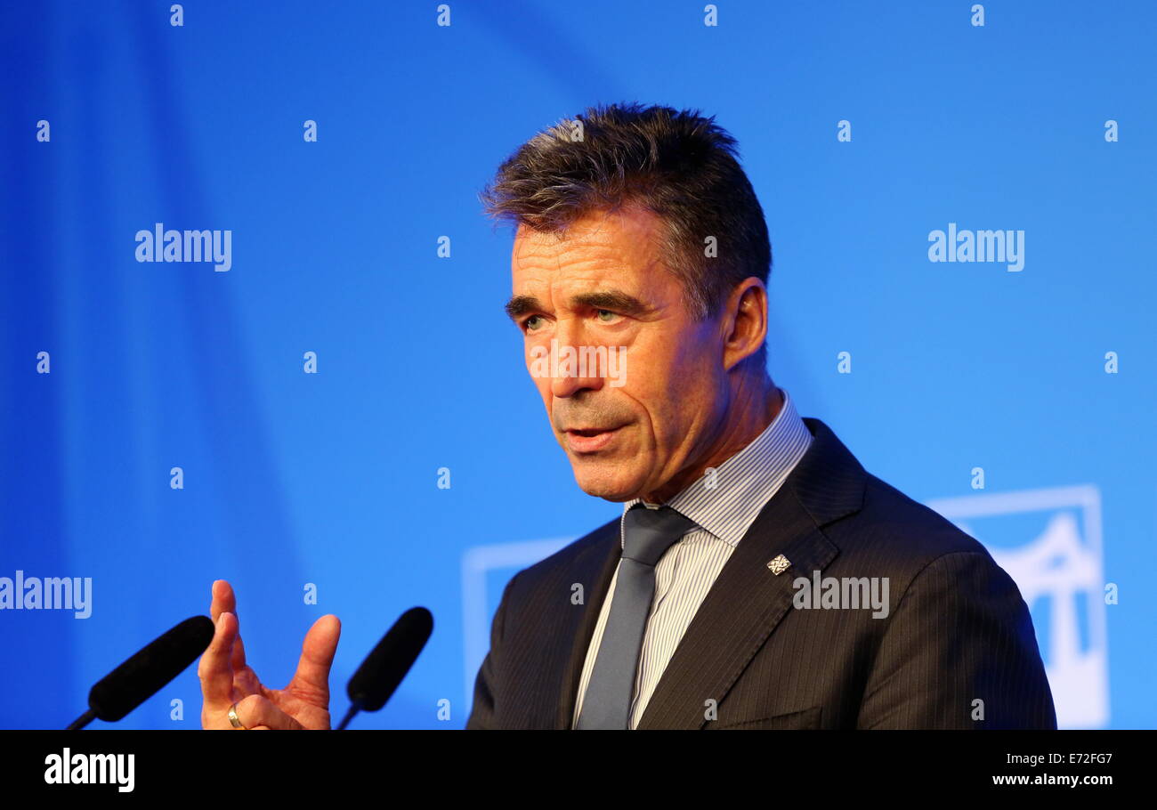 Newport, Wales UK. Il 4 settembre, 2014. Nella foto: il Segretario Generale della Nato Anders Fogh Rasmussen dando una conferenza stampa. Re: Vertice NATO al Celtic Manor Hotel, Newport, South Wales, Regno Unito. Credito: D Legakis/Alamy Live News Foto Stock