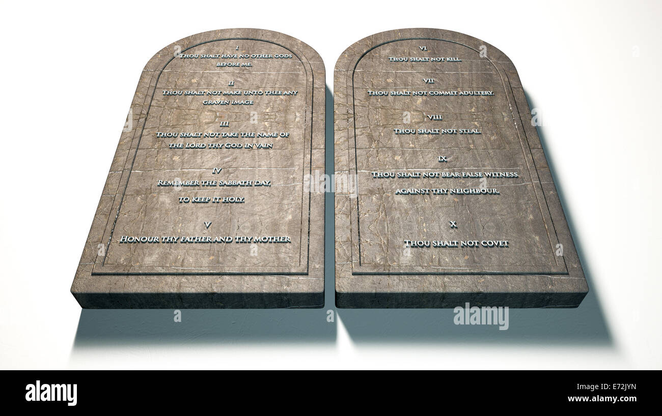 Due tavolette di pietra con i dieci comandamenti incisi su di loro su un sfondo isolato Foto Stock