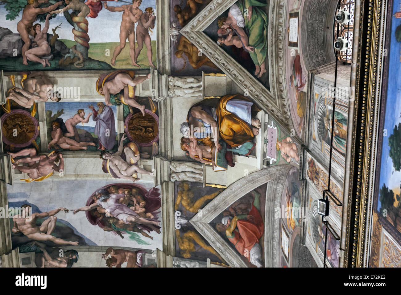 Il soffitto della Cappella Sistina dipinta da Michelangelo e la creazione di Adamo Foto Stock