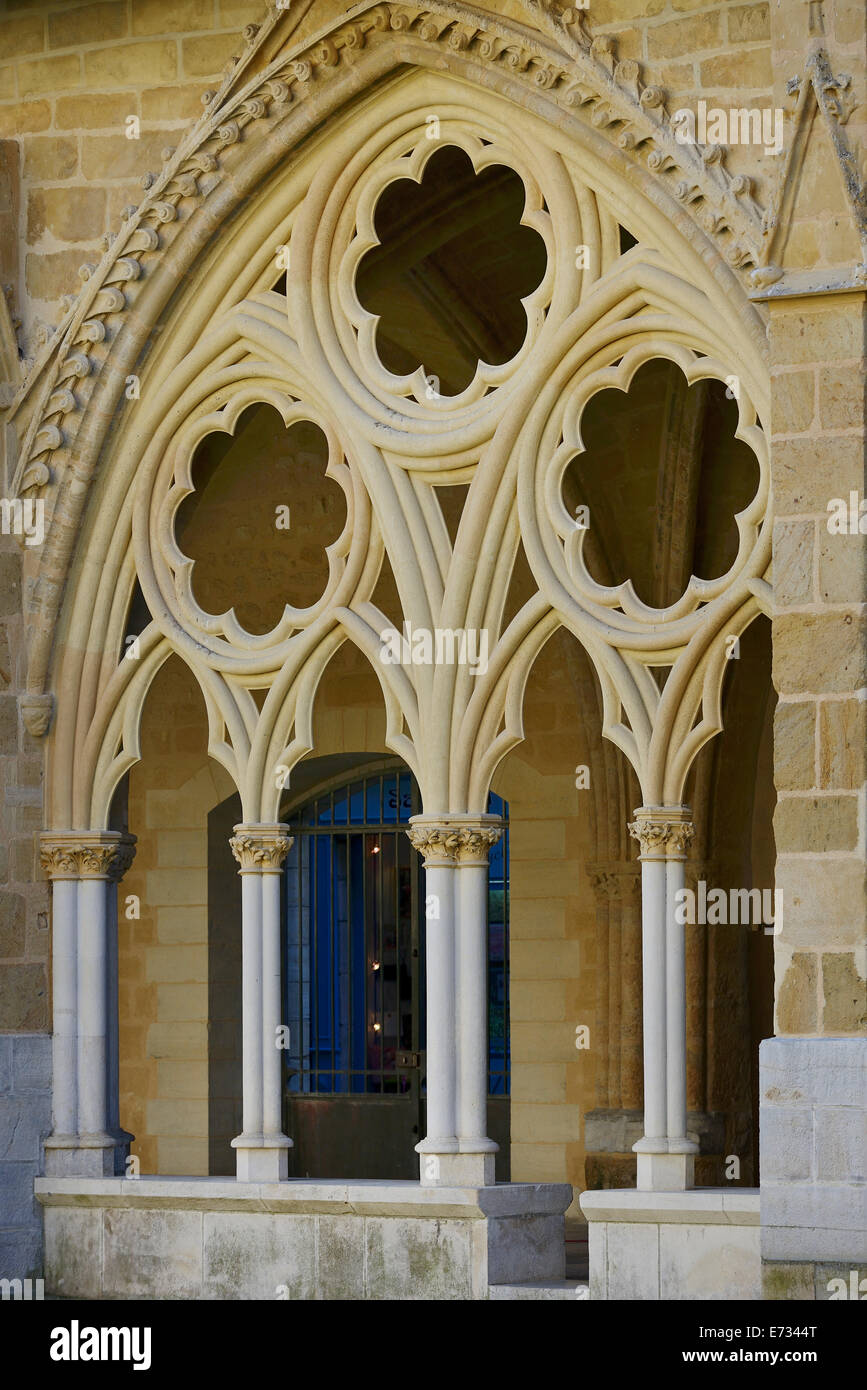 Francia, Paesi Baschi, Bayonne, chiostro della cattedrale gotica di Santa Maria Foto Stock