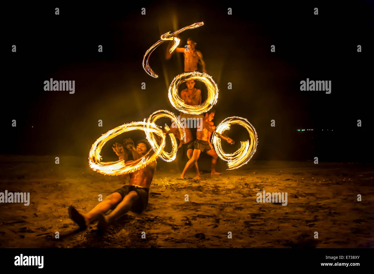 Firedance tradizionali, Viti Levu, Figi, South Pacific Pacific Foto Stock