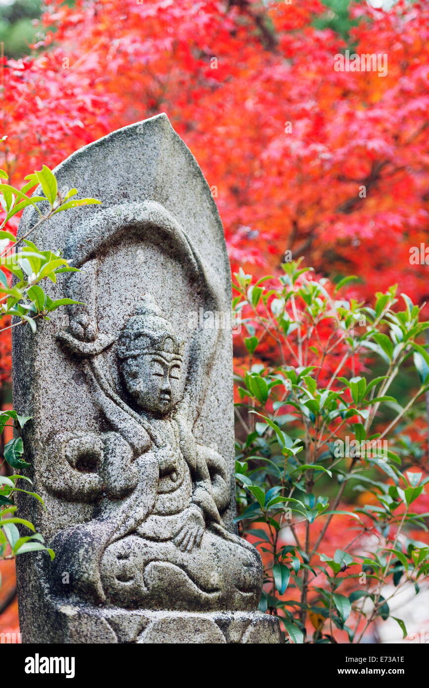 Statua in Daisho-nel tempio buddista, l'isola di Miyajima, Prefettura di Hiroshima, Honshu, Giappone, Asia Foto Stock