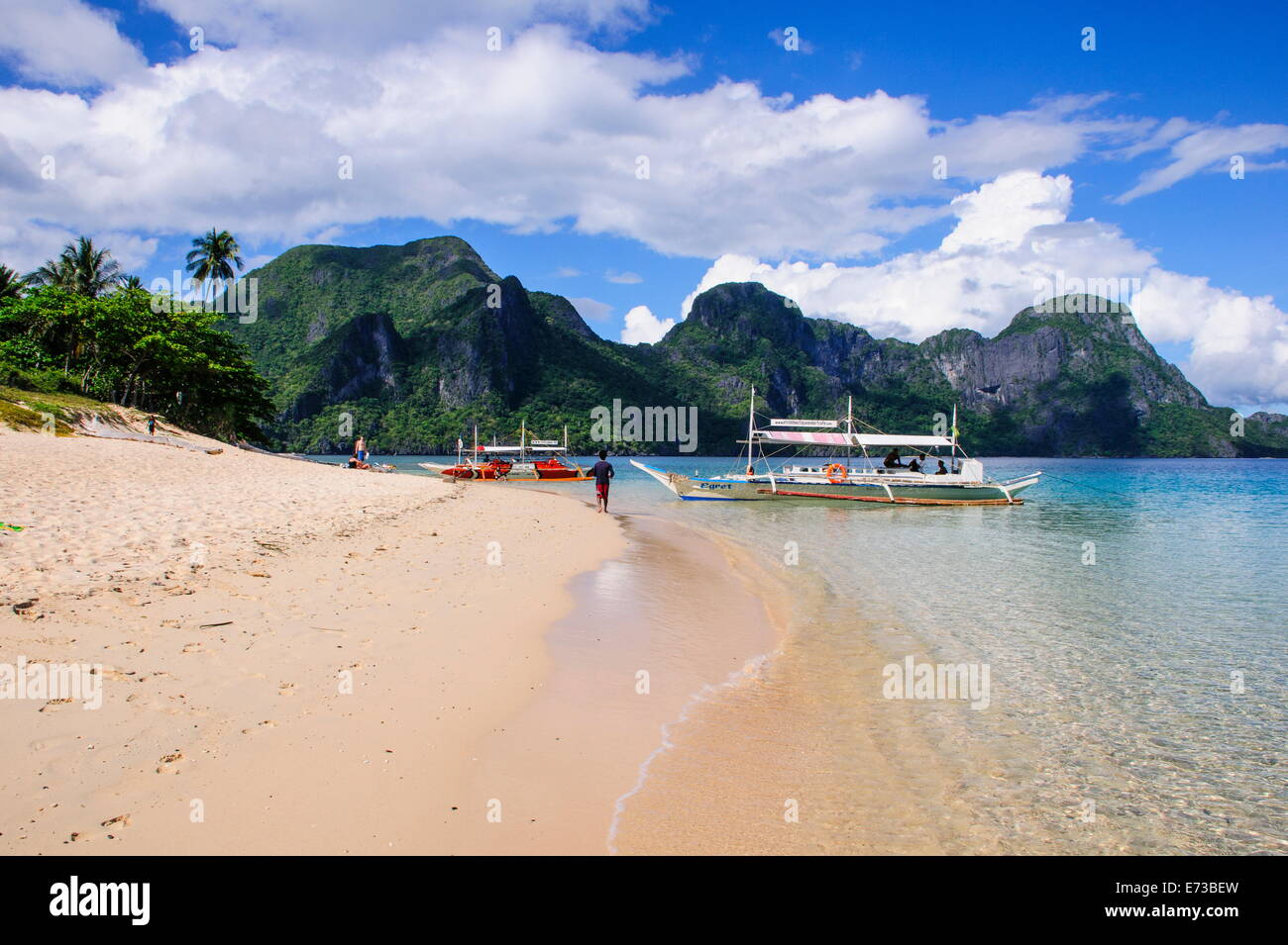 Una lunga spiaggia di sabbia nel arcipelago Bacuit, PALAWAN FILIPPINE, Asia sud-orientale, Asia Foto Stock