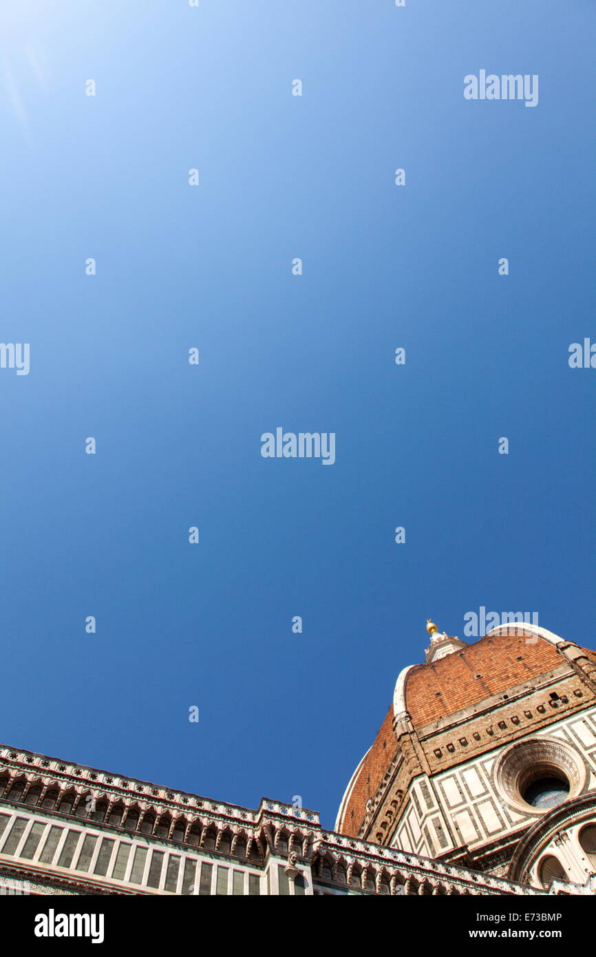 La cupola di Santa Maria del Fiore e il cielo blu, Firenze, Sito Patrimonio Mondiale dell'UNESCO, Toscana, Italia, Europa Foto Stock