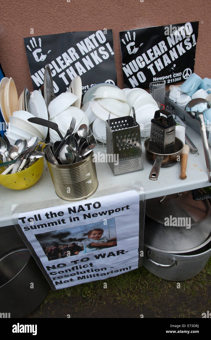 Newport Gwent, Regno Unito. 5 settembre 2014. Vi è un pulito e lindo cucina comune a Tredegar Park Accampamento della pace. Credito: Graham M. Lawrence/Alamy Live News. Foto Stock