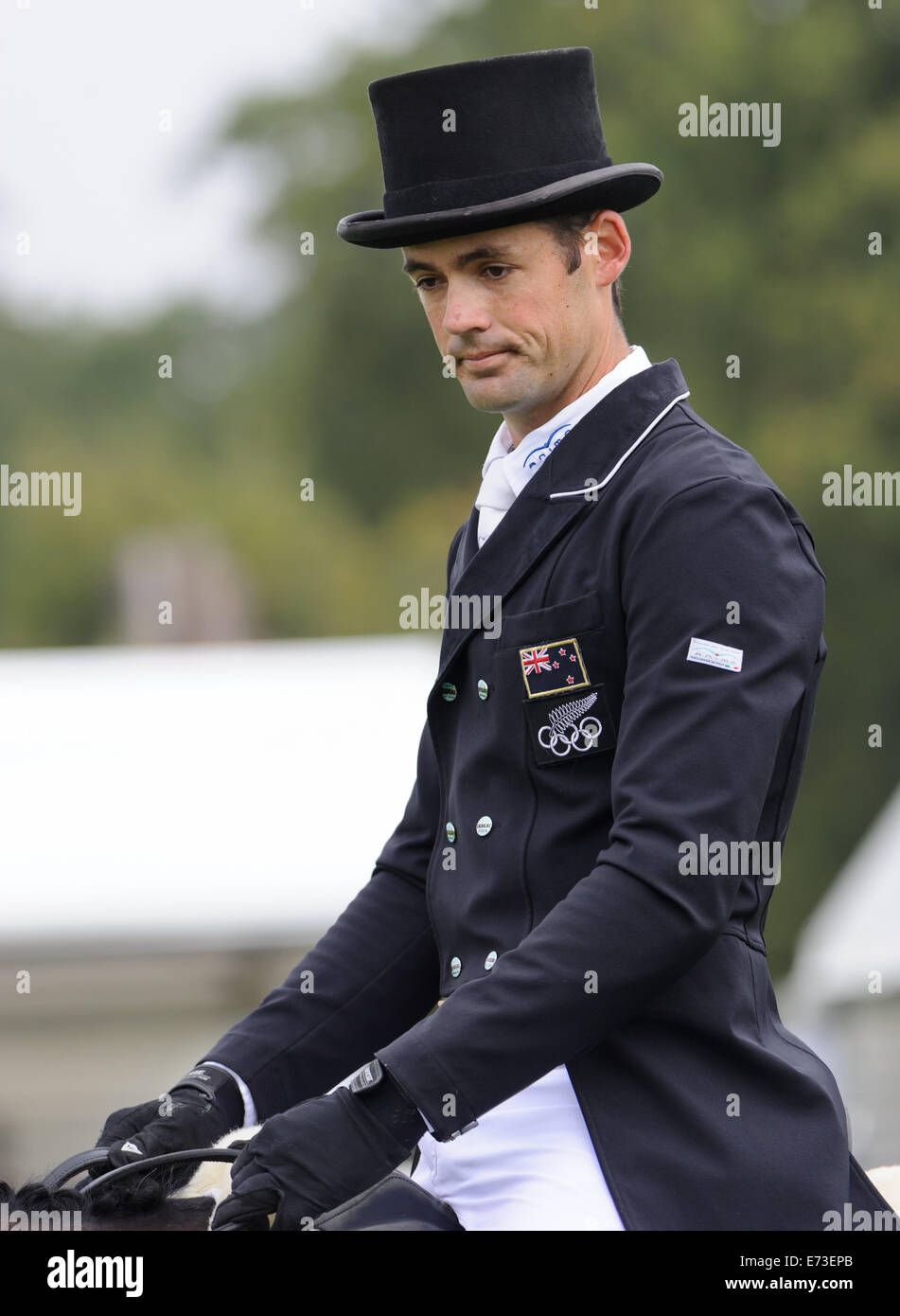 Stamford Lincs, Regno Unito. 5 Settembre, 2014. Jonathan Paget e Clifton promessa: Burghley House e Stamford, Regno Unito - la fase di dressage, Land Rover Burghley Horse Trials, 4 settembre 2014. Credito: Nico Morgan/Alamy Live News Foto Stock