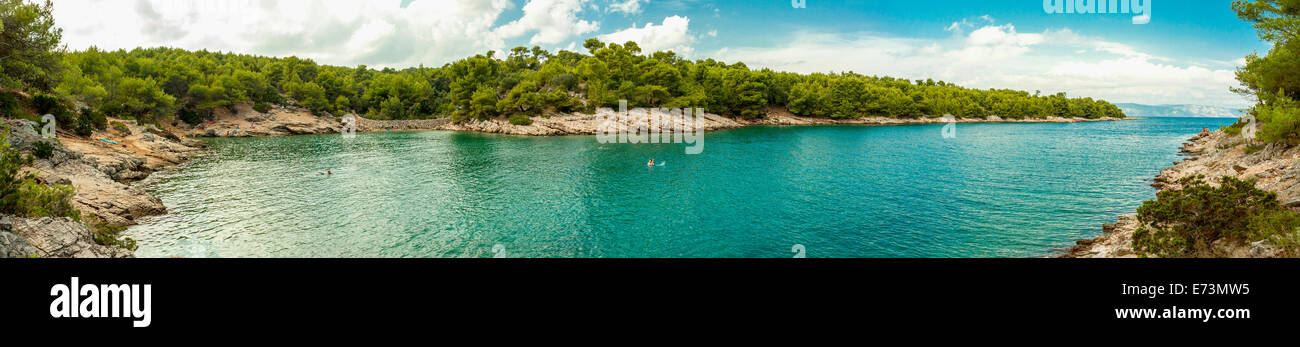 Maslinica bay vicino a Vrboska, isola di Hvar, Croazia Foto Stock