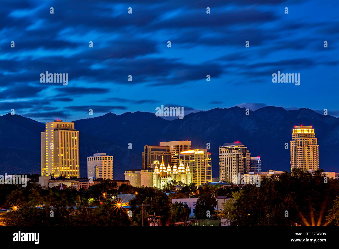 Salt Lake City Utah skyline notturno Foto Stock