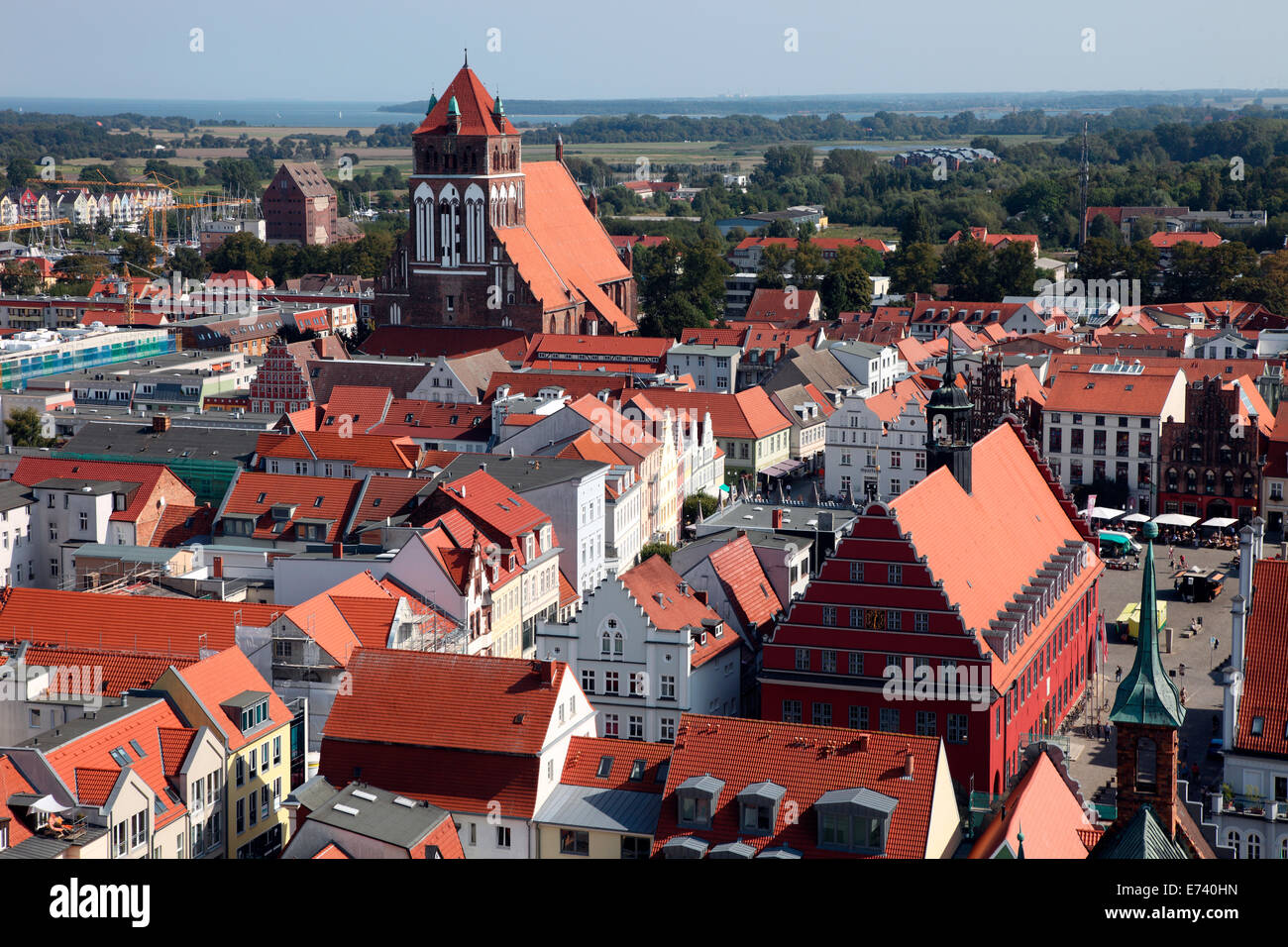 La città medievale di Greifswald in Pomerania Foto Stock