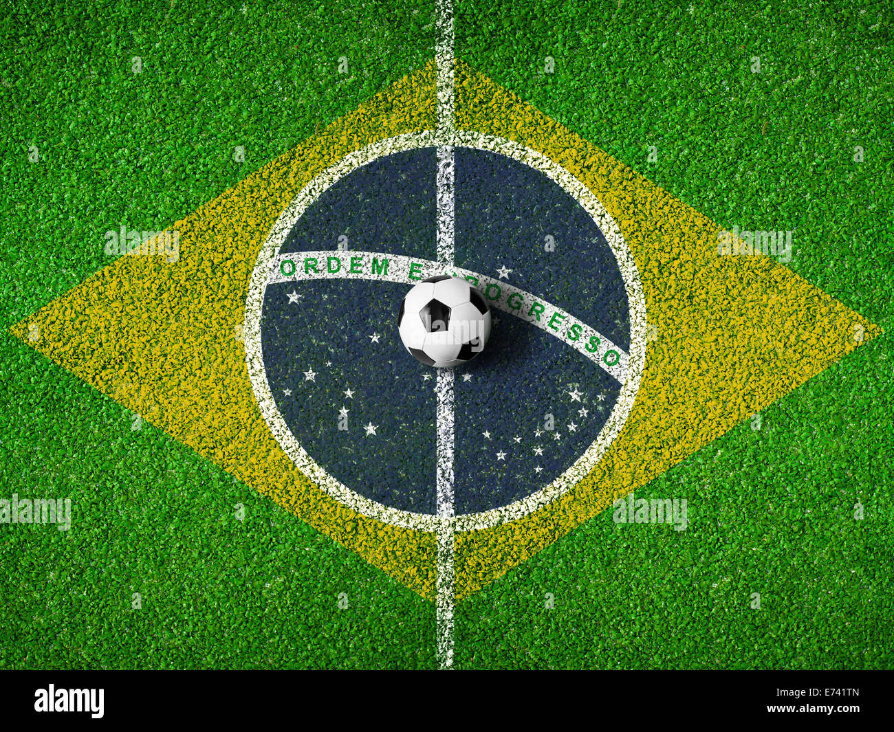 Centro di calcio o di calcio con la bandiera del Brasile Foto Stock