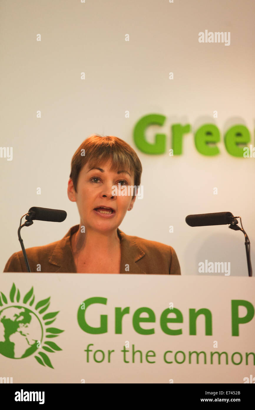 Caroline Lucas mp, del partito verde presso il partito della conferenza nazionale, Birmingham 2014 Foto Stock