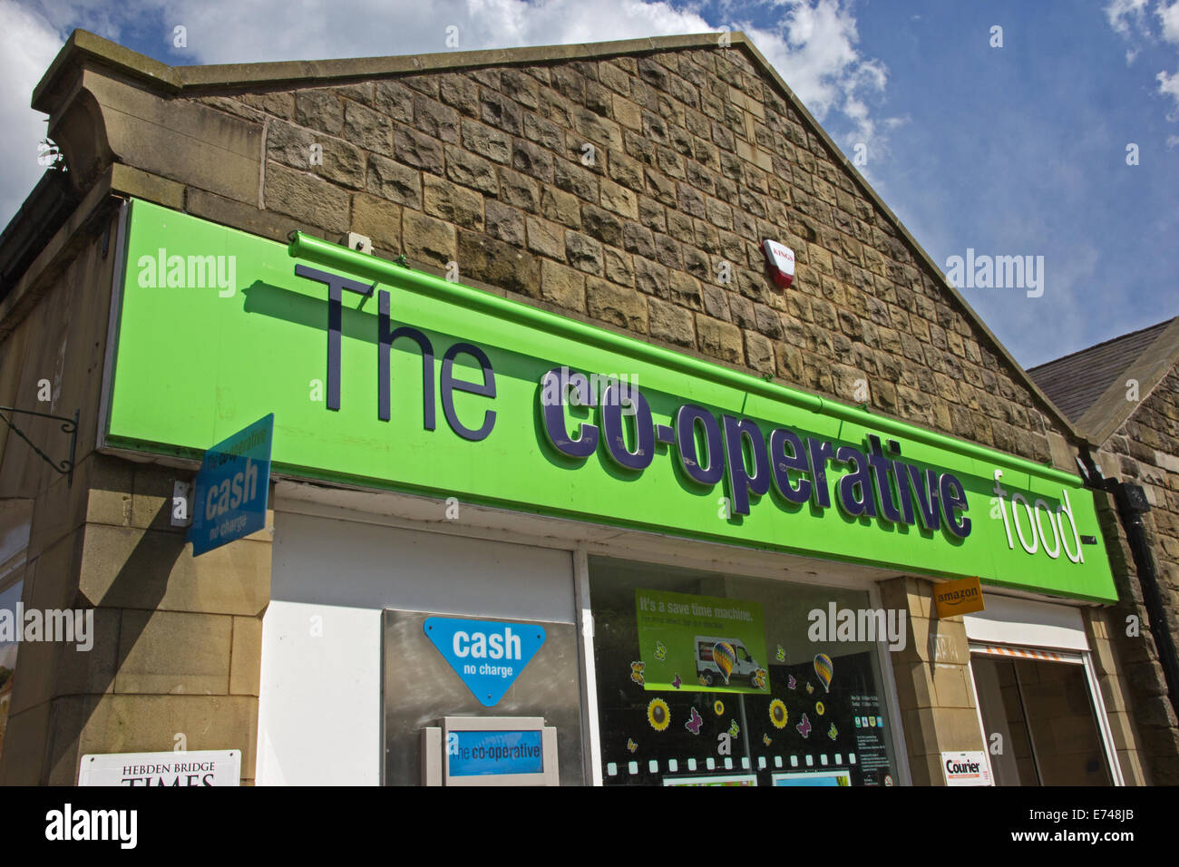 La Cooperativa il cibo al supermercato, Hebden Bridge, West Yorkshire Foto Stock