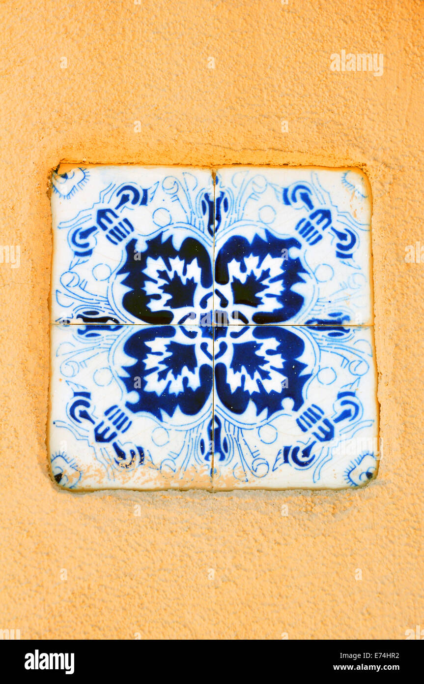 Piastrelle vecchie su casa in centro storico di Albuquerque, Nuovo Messico, STATI UNITI D'AMERICA Foto Stock