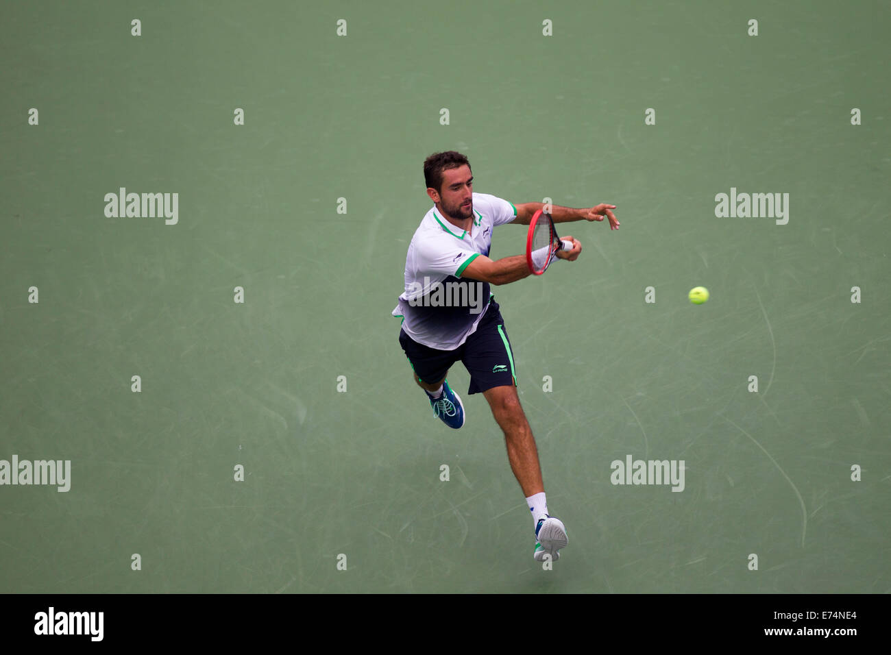 New York, US. 6 Sep, 2014. Marin CILIC (CRO) sconfisse Roger Federer (SUI negli uomini Semi-Final. Credito: NCP Fotografia/Alamy Live News Foto Stock
