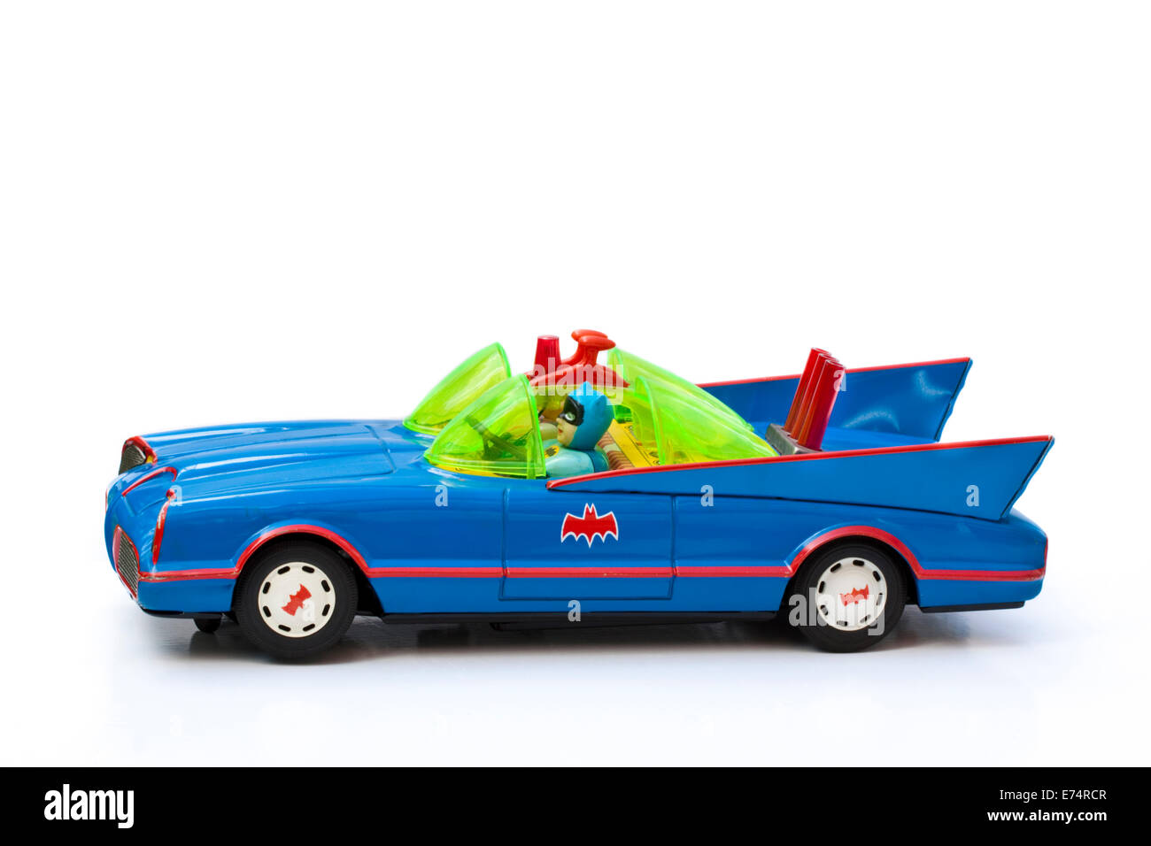 Vintage anni settanta banda stagnata giapponese 'Batmobile' Bump-N-Go azionati a batteria auto giocattolo realizzato da Azak Hamway International (AHI) Foto Stock