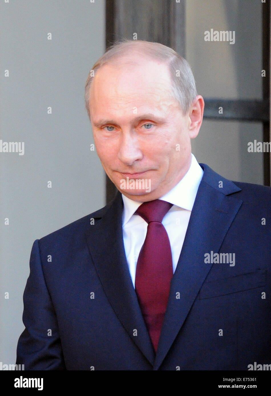 Ritratto del Presidente russo Vladimir Putin, mostrato durante la sua visita ufficiale in Francia per il D-Day 2014 commemorazioni. Foto Stock