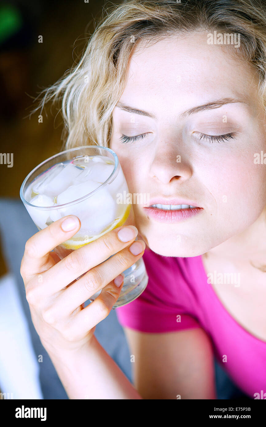Clima caldo, donna Foto Stock