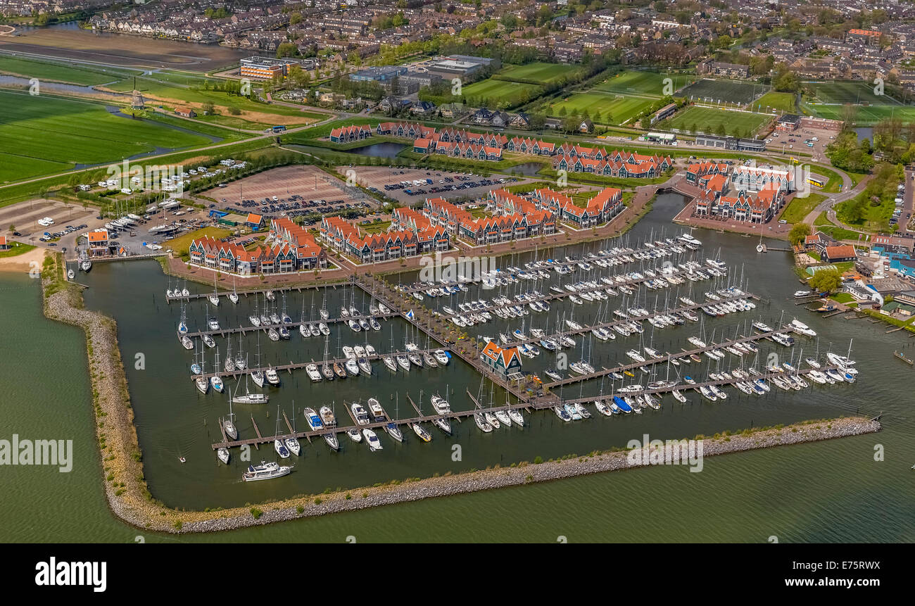 Vista aerea, porto sul lago Markermeer, Volendam, provincia Olanda Settentrionale, Paesi Bassi Foto Stock