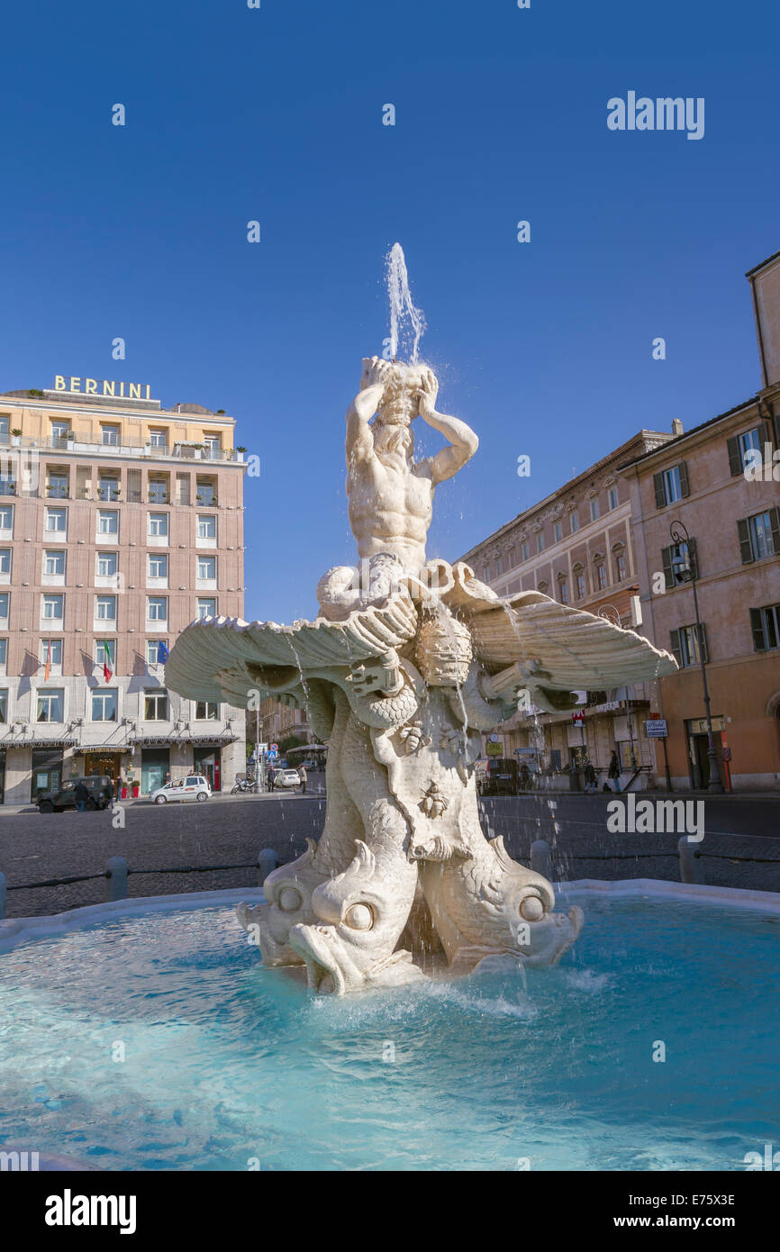 Fontana del Tritone in piazza Barberini, Roma, Italia Foto Stock