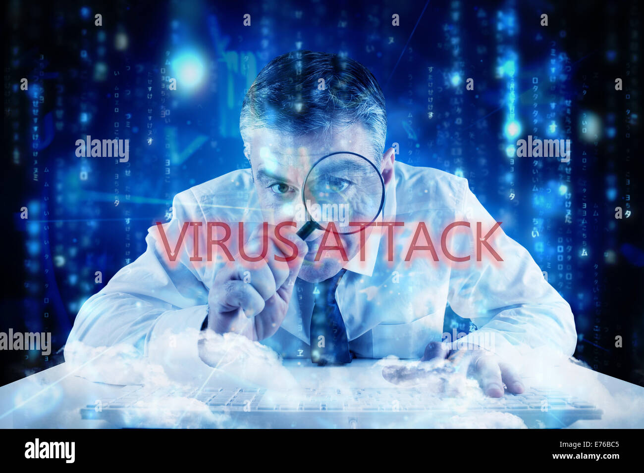 Attacco di virus contro le linee di blu lettere sfocate caduta Foto Stock