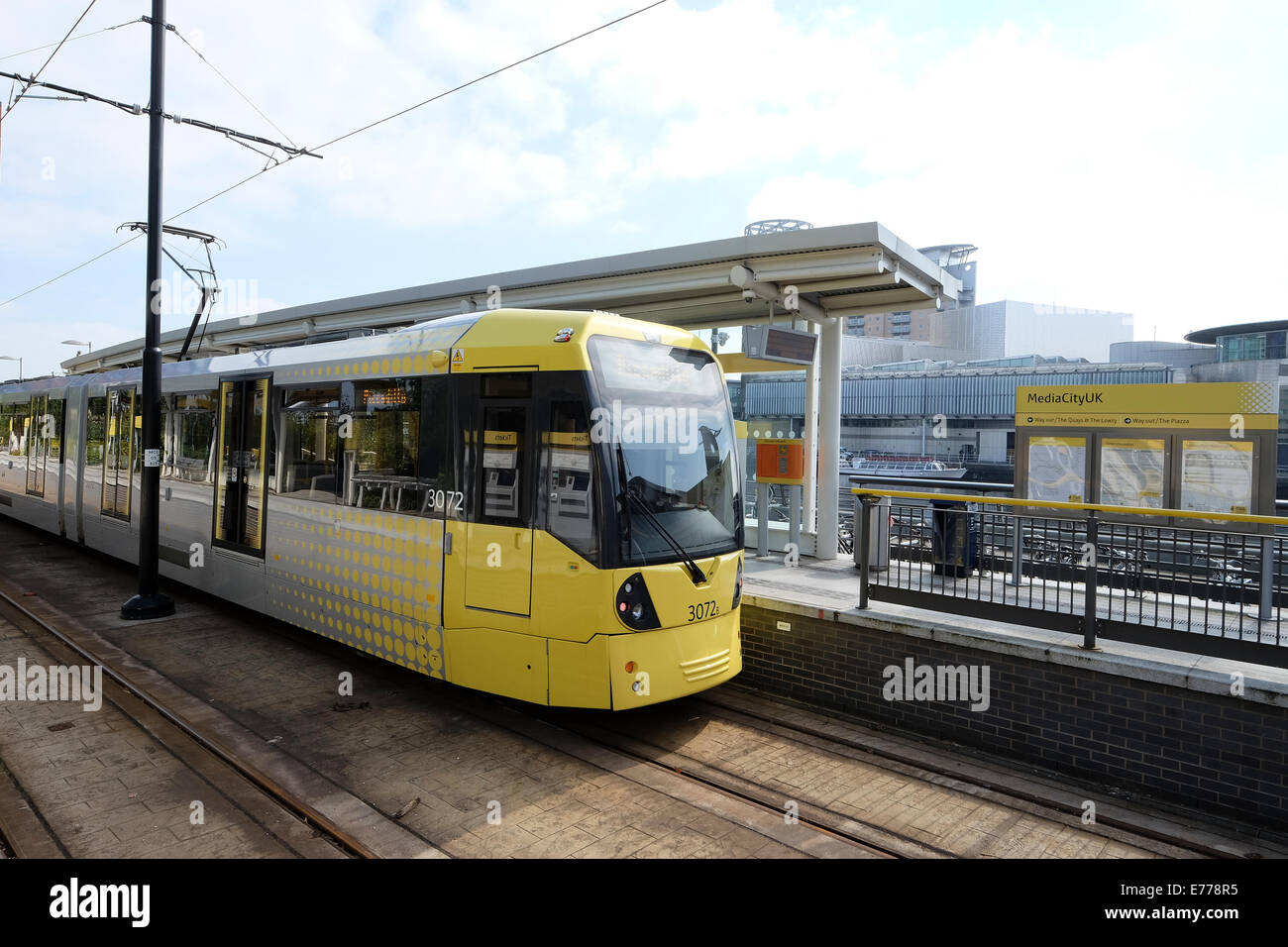 Media City collegamenti di trasporto tramite il tram a Salford Quays, Manchester Foto Stock