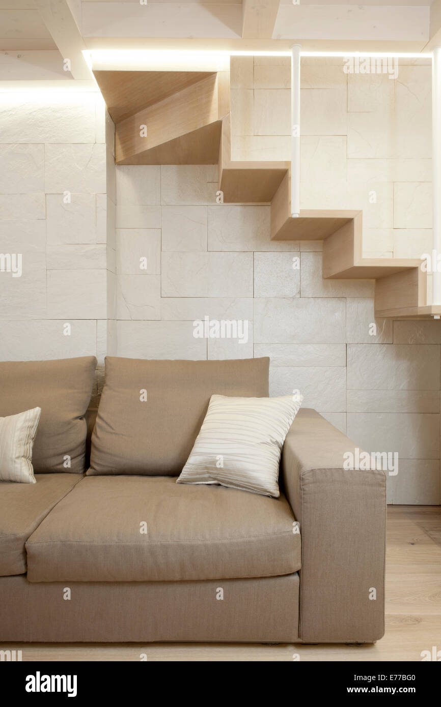Dettagli di un soggiorno moderno in sabbia marrone colori crema Foto Stock