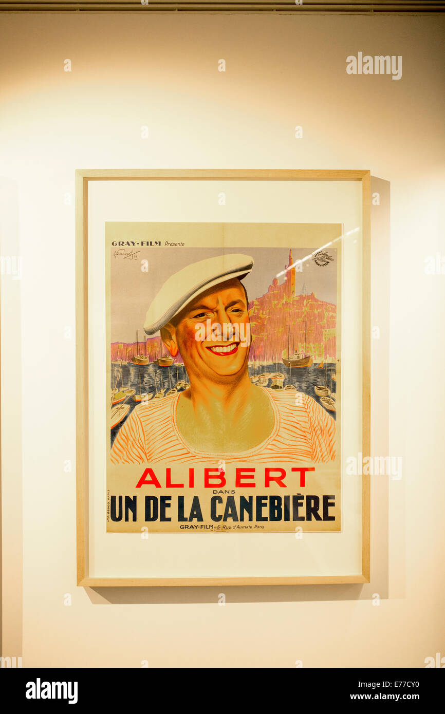 Poster del film nel museo di Marsiglia del mitico personaggio Marseillais Alibert Foto Stock