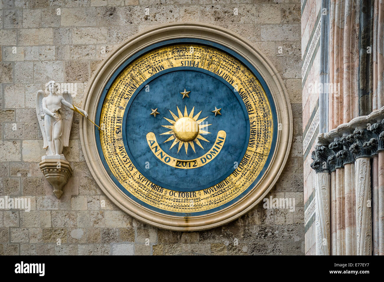 Calendario eterna in Messina Foto Stock