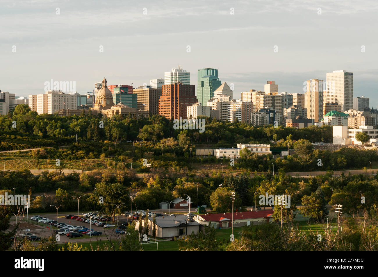 Elk203-5035 Canada, Alberta, Edmonton, skyline della città Foto Stock