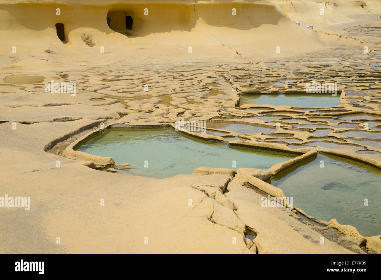 Saline sul Mediterraneo Isola di Gozo Foto Stock