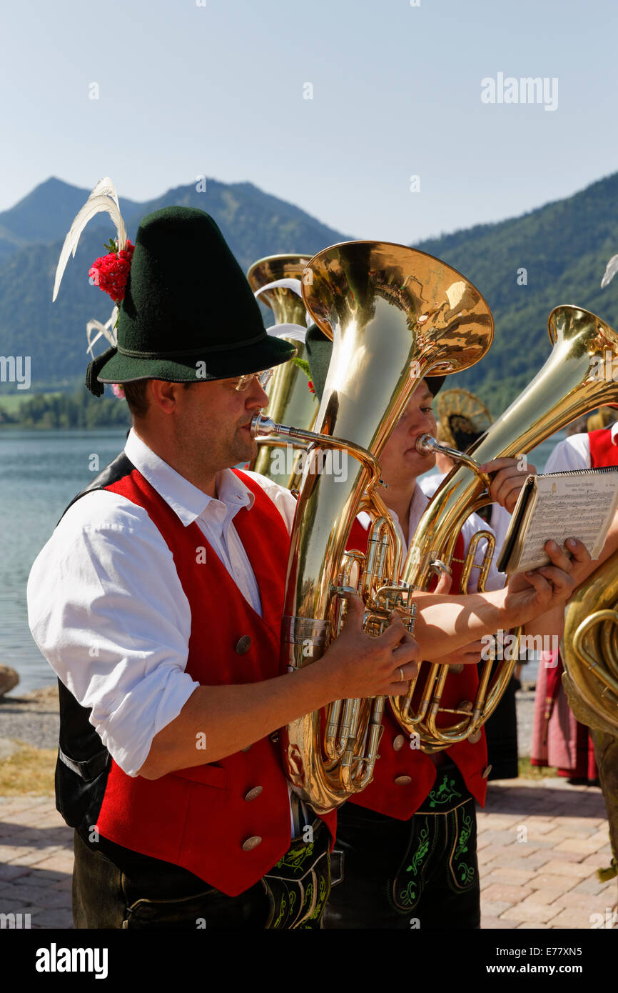 Brass Band musicale, Alt-Schlierseer-Kirchtag festival, Schliersee, Alta Baviera, Baviera, Germania Foto Stock