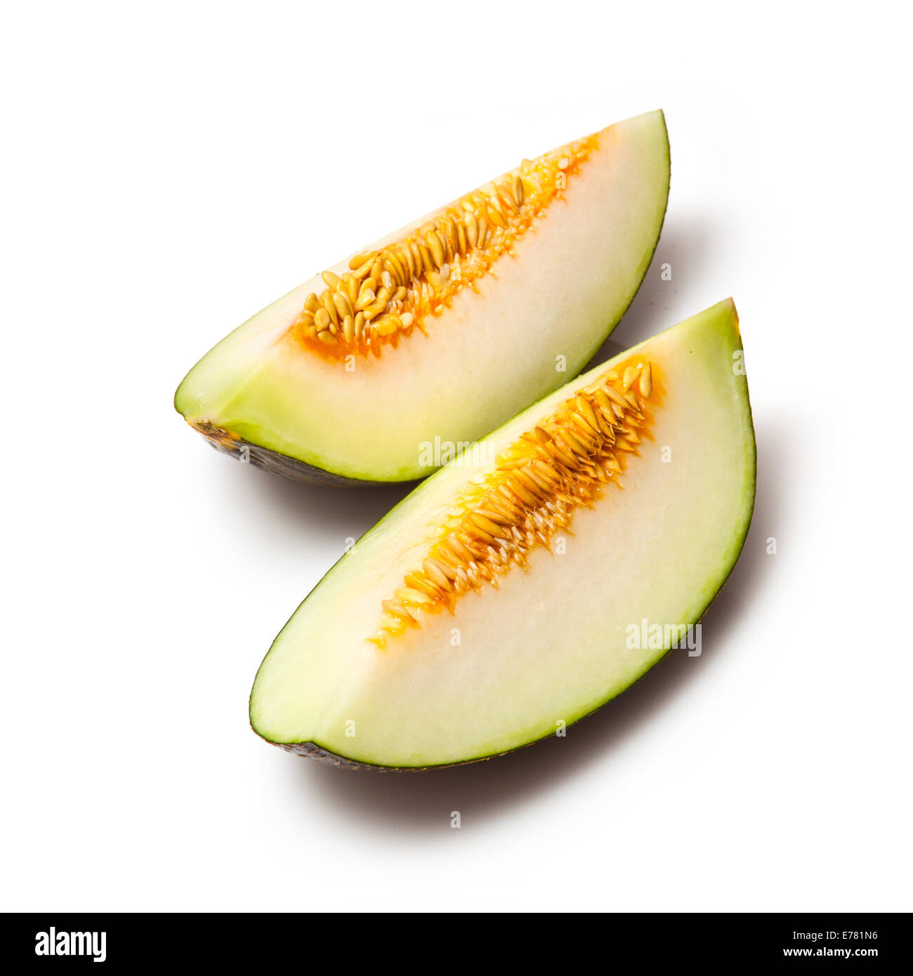 Piel de Sapo o Santa Claus melone chiamato anche un Natale di melone isolato su un bianco di sfondo per studio. Foto Stock