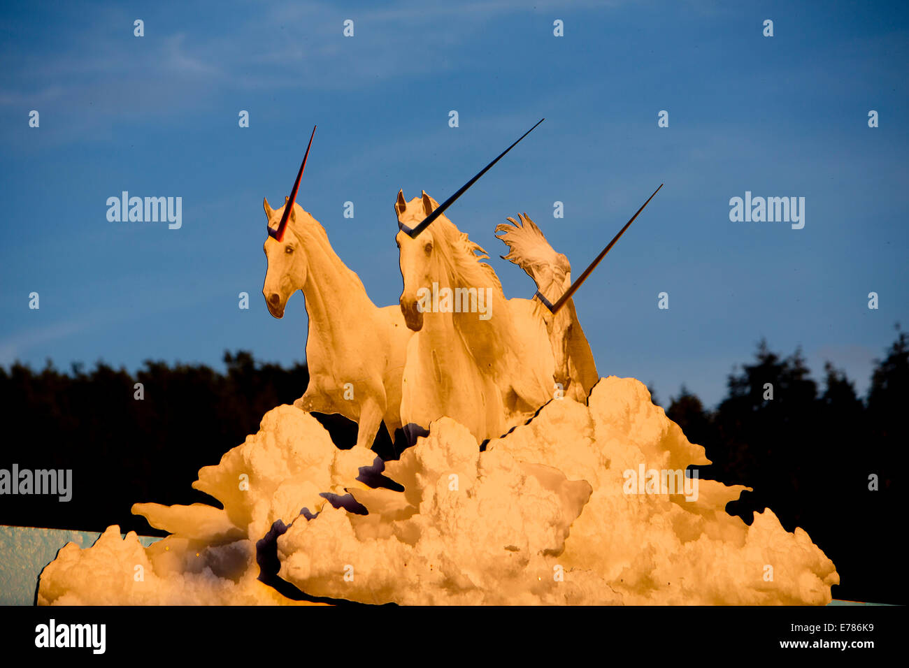 Glastonbury Festival 2014. Unicorns incollato sulle pareti grafici realizzati mediante link tempo libero Foto Stock