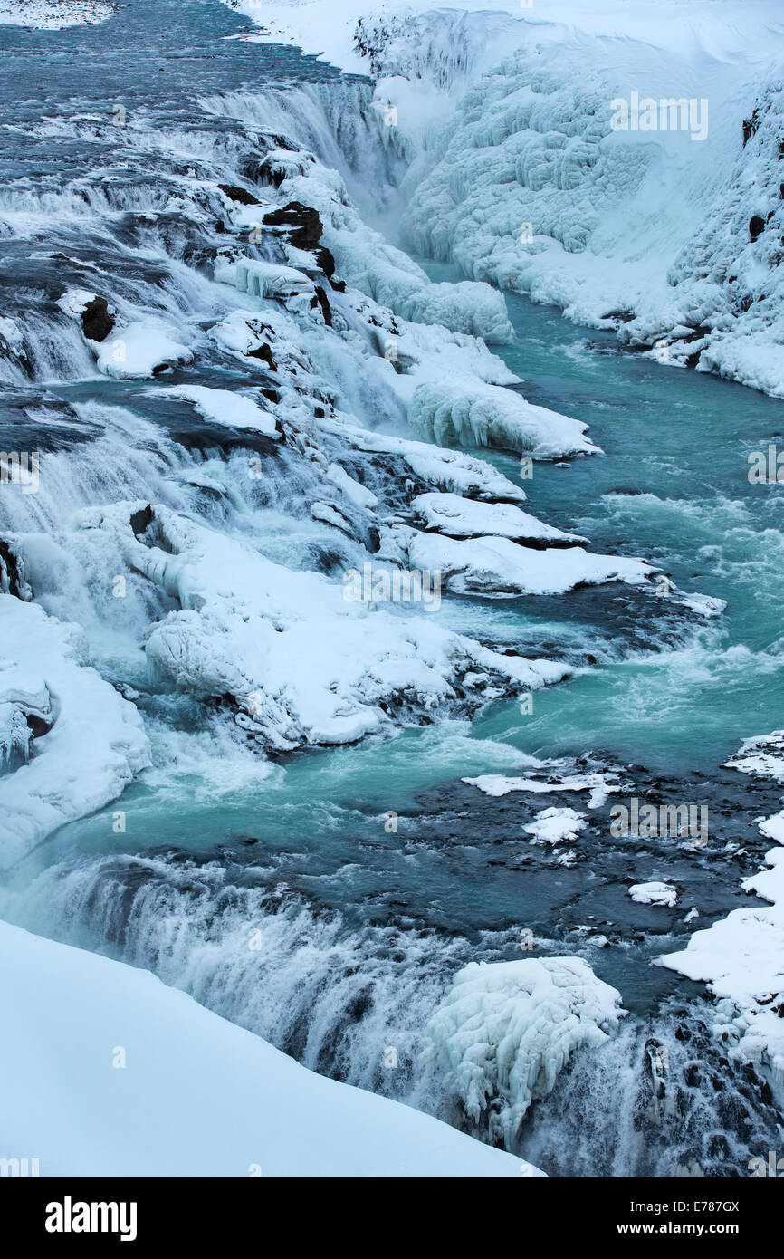 Gullfoss in inverno con le cascate ghiacciate nel canyon del fiume Hvítá, southwest Islanda Foto Stock