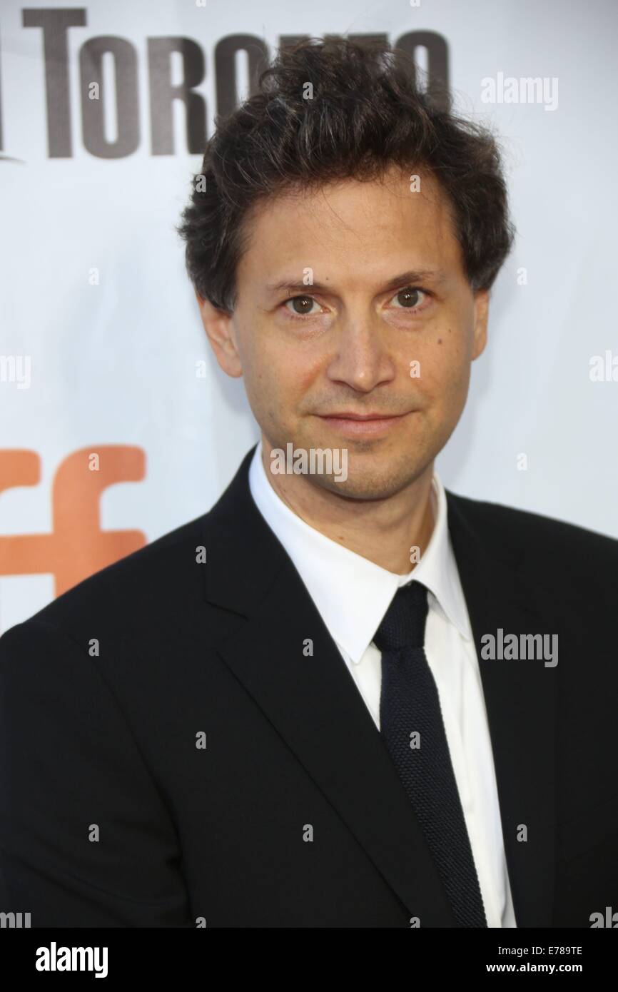 Toronto, Canada. 08 Sep, 2014. Regista Bennett Miller pone alla premiere di 'Foxcatcher' durante la 39a Toronto International Film Festival (TIFF) a Toronto, Canada, 08 settembre 2014. Foto: Hubert Boesl NESSUN SERVIZIO DI FILO/dpa/Alamy Live News Foto Stock