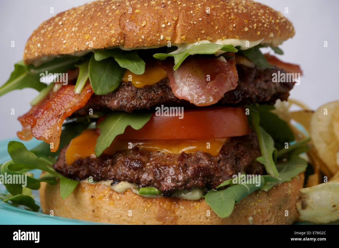 Succosa grande pancetta e formaggio hamburger pasto Foto Stock