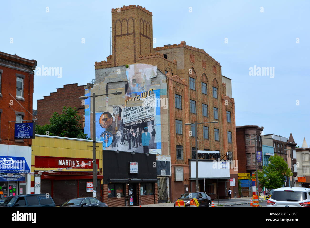 Uptown Theatre e Edificio per uffici elencati sul NRHP sulla luglio 22, 1982 (#82003817).Situato a 2240-2248 Nord ampia San nel Templetown quartiere di North Philadelphia. Magaziner, Eberhard & Harris, architetti (1929) Foto Stock