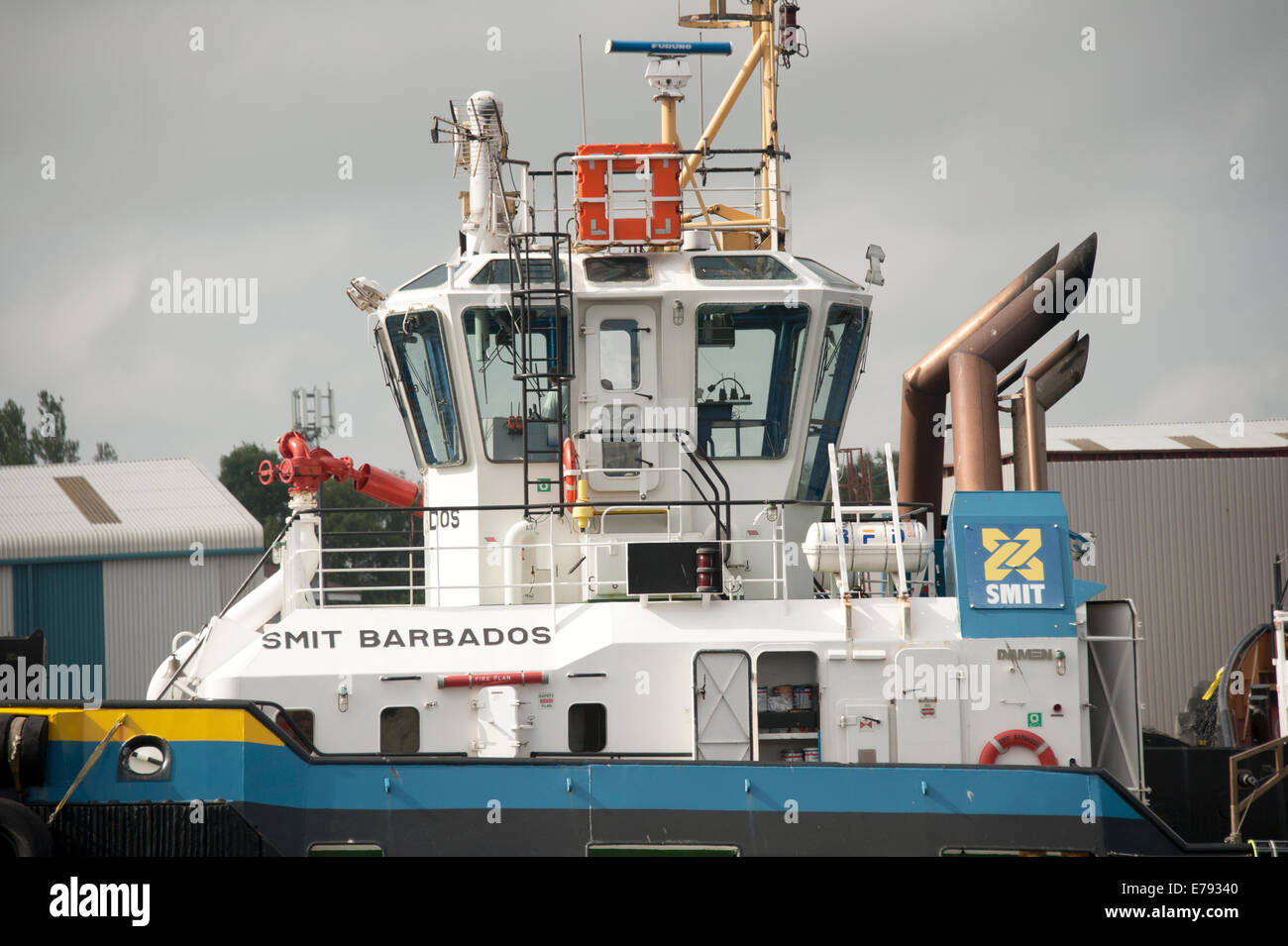 Smit Barbados Rimorchiatore nave imbuti Bridge Foto Stock