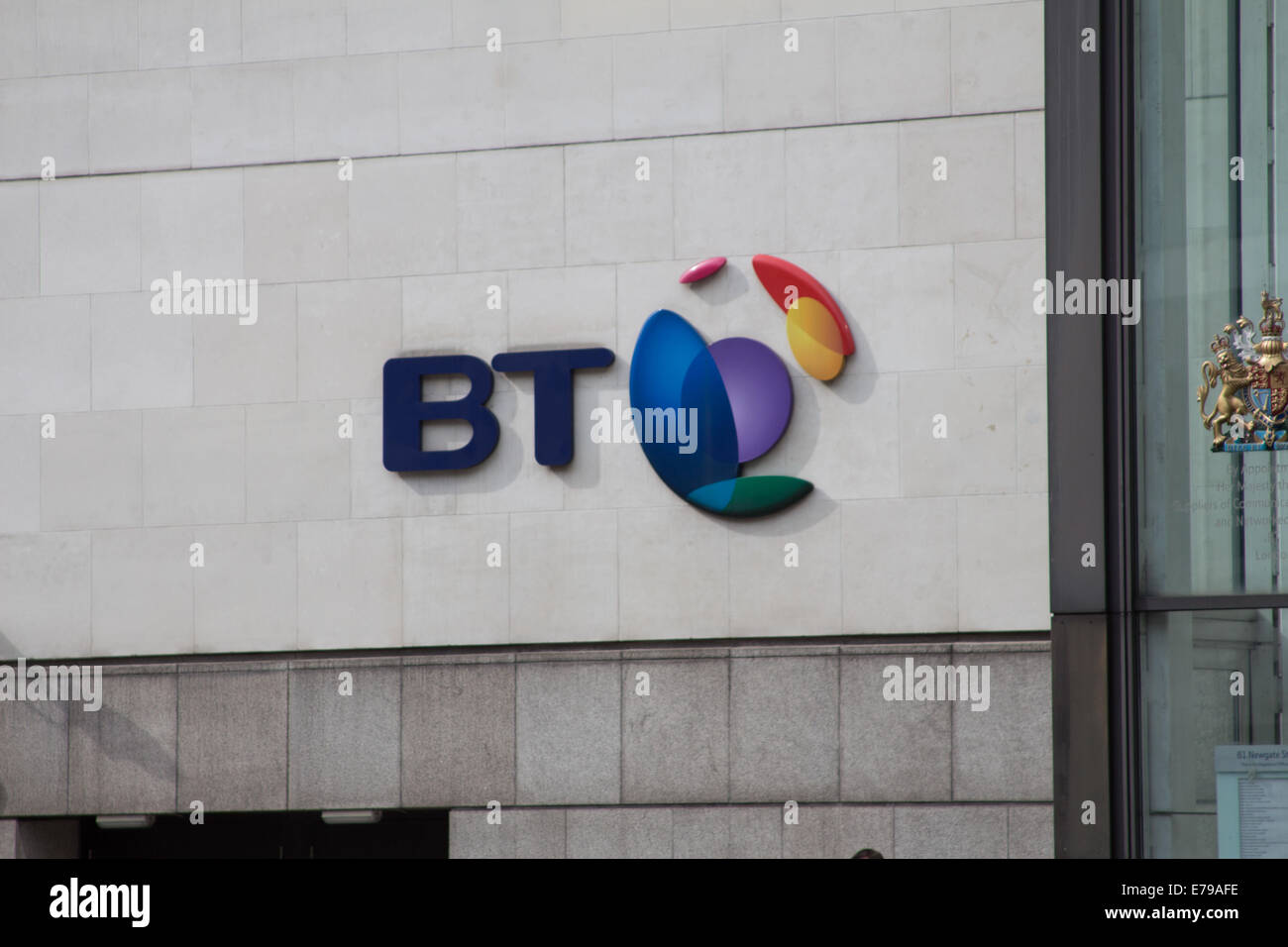 Il logo di BT a 81 Newgate Street London REGNO UNITO Foto Stock