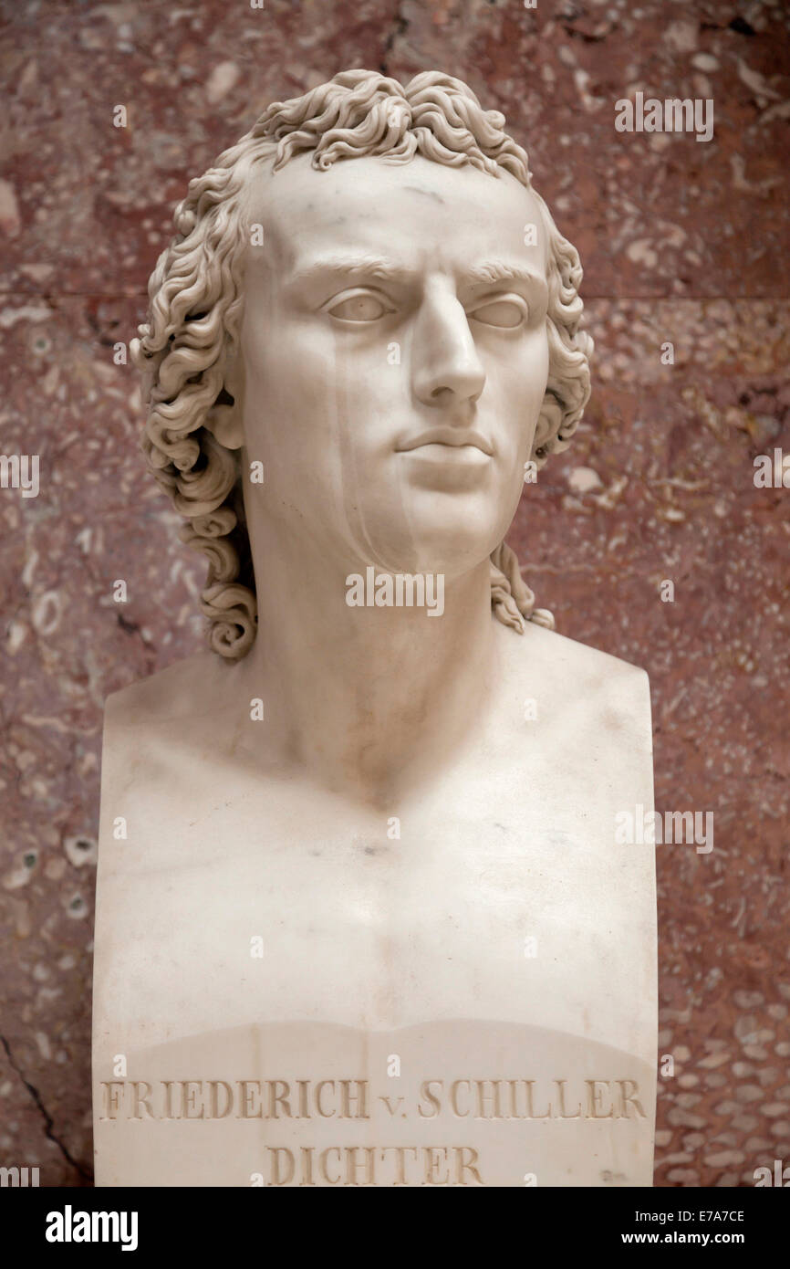 Busto in marmo di Friedrich Schiller nel Walhalla memorial, in Donaustauf, Baviera, Germania Foto Stock