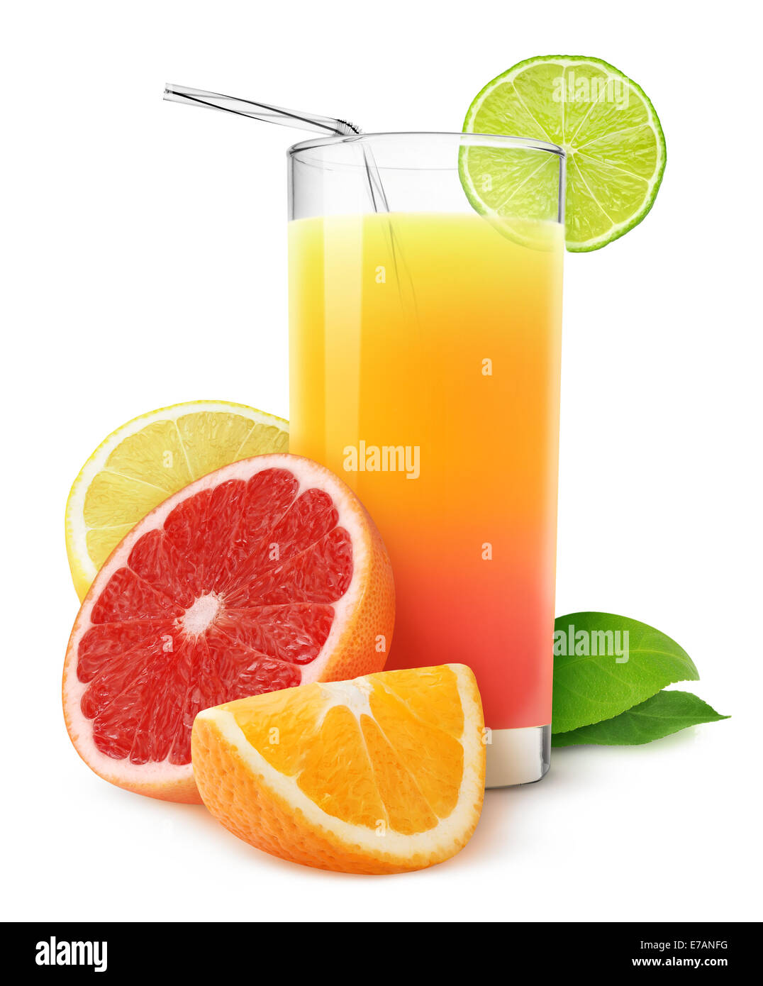 Agrumi freschi succhi di frutta su sfondo bianco Foto Stock