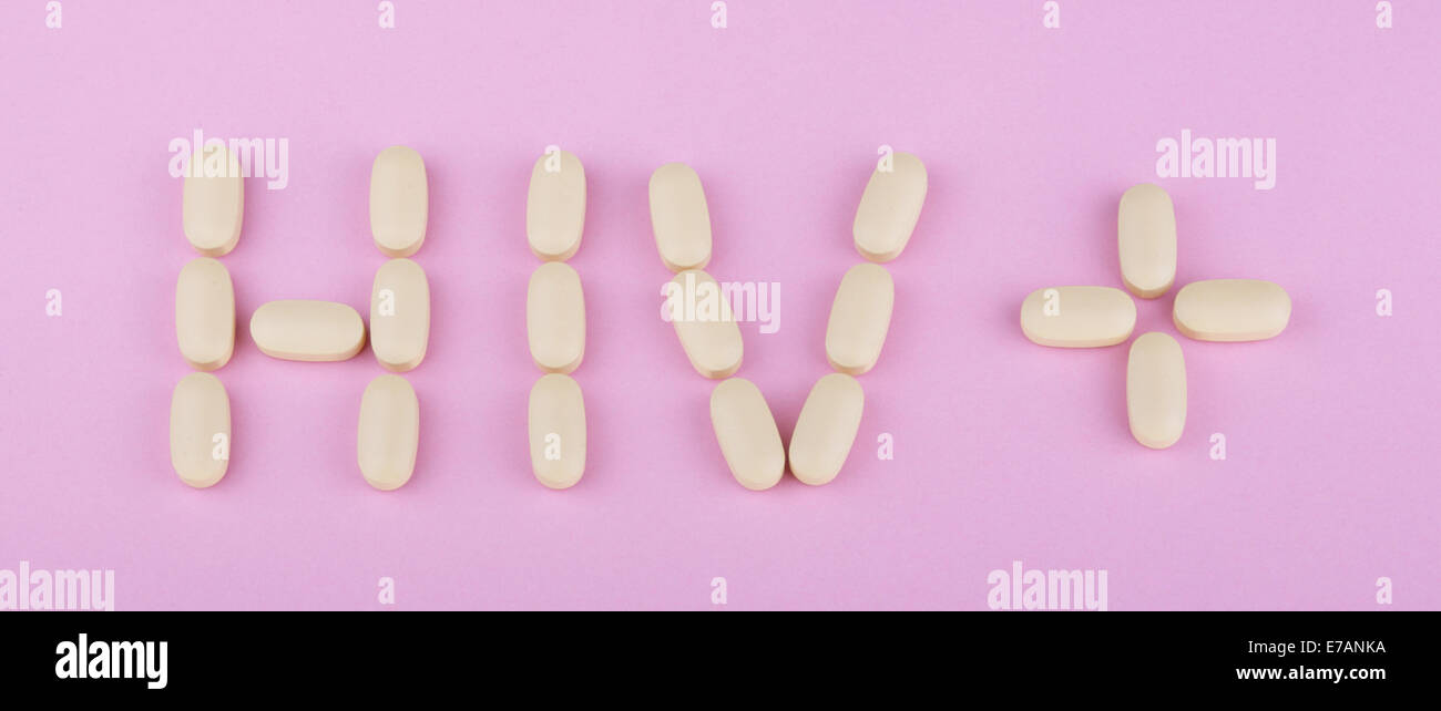 La terapia dell'hiv efavirenz su sfondo rosa Foto Stock